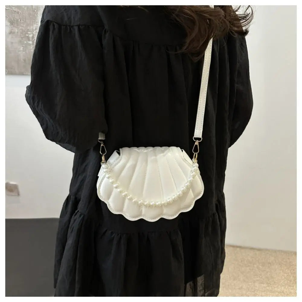 Durable Cute Shell Shoulder Bag Minimalist with Pearls Design Crossbody Bag PU Leather Pearl Decorated Handbag for Women Girls