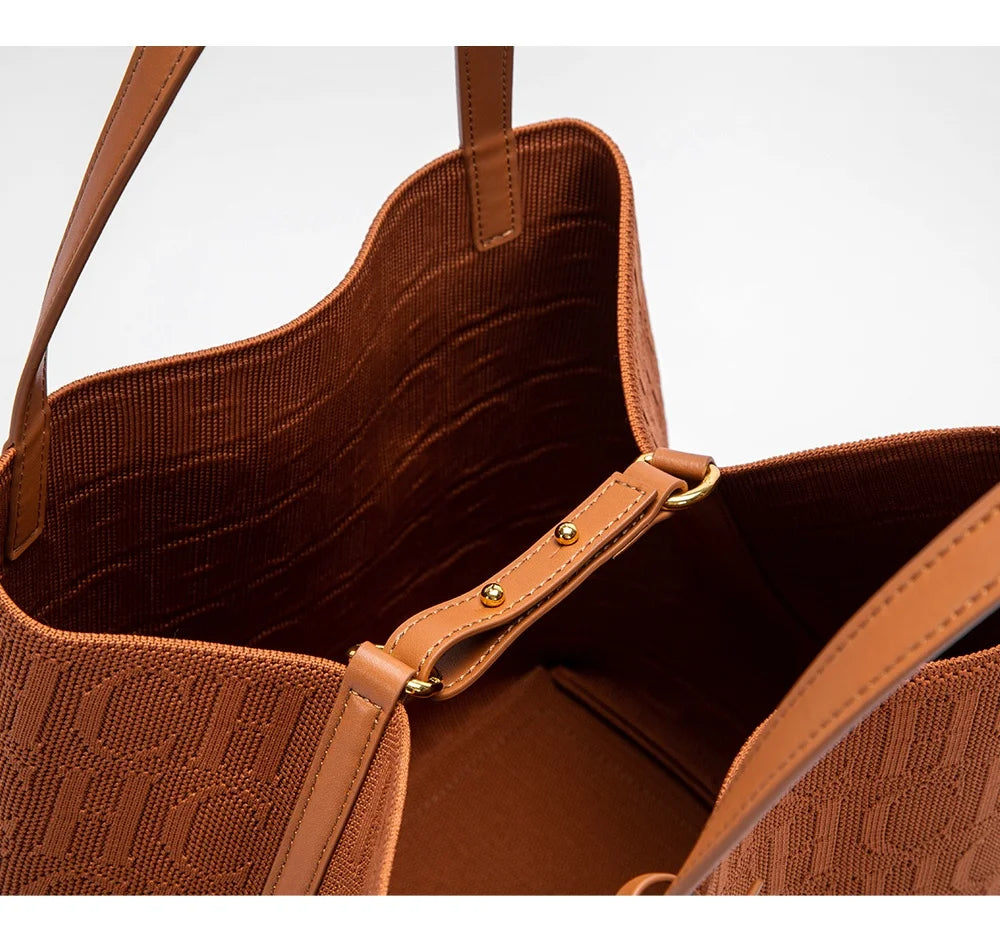 Classic Women’s Bucket Shoulder Bag – High-Capacity Fashion Handbag (Made in USA)