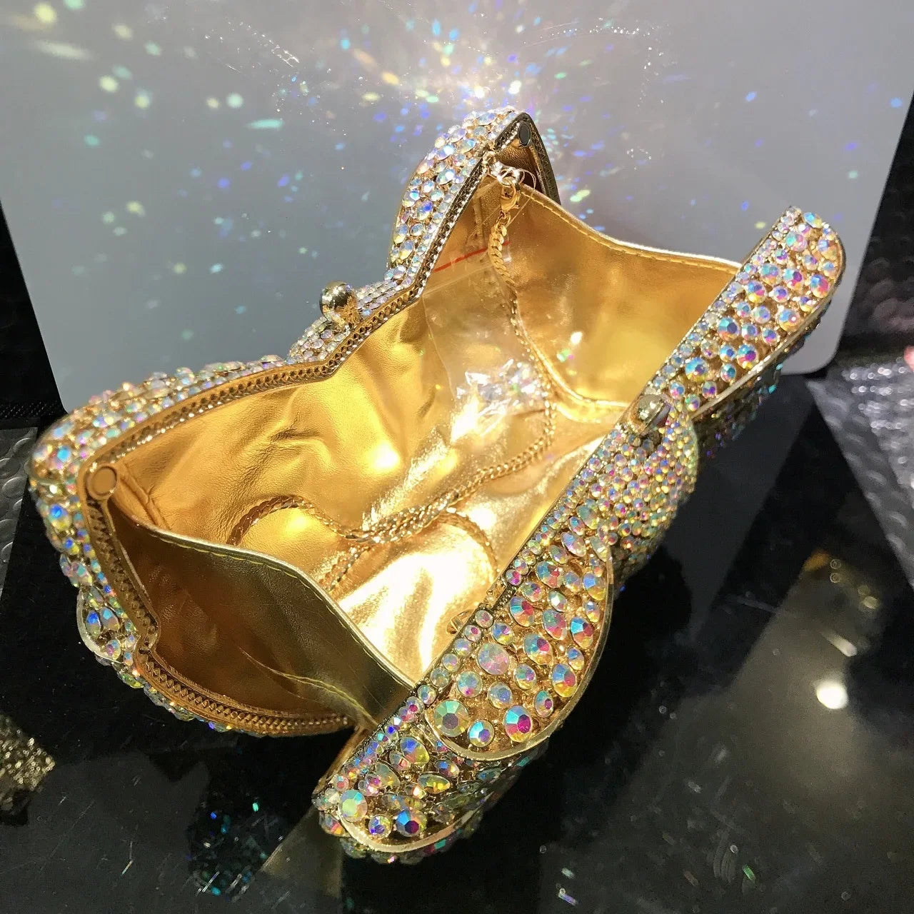 Elegant Rhinestone Bowtie Evening Bag Fashionable Luxurious Banquet Crystal Clutch Personalized Handbag Unique Diamond Party Bag