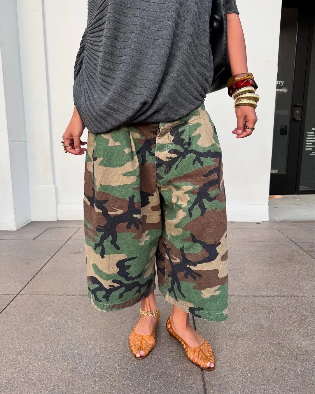 Women's Camo Wide-Leg Streetwear Trousers - High-Waist Vintage Cargo Capris