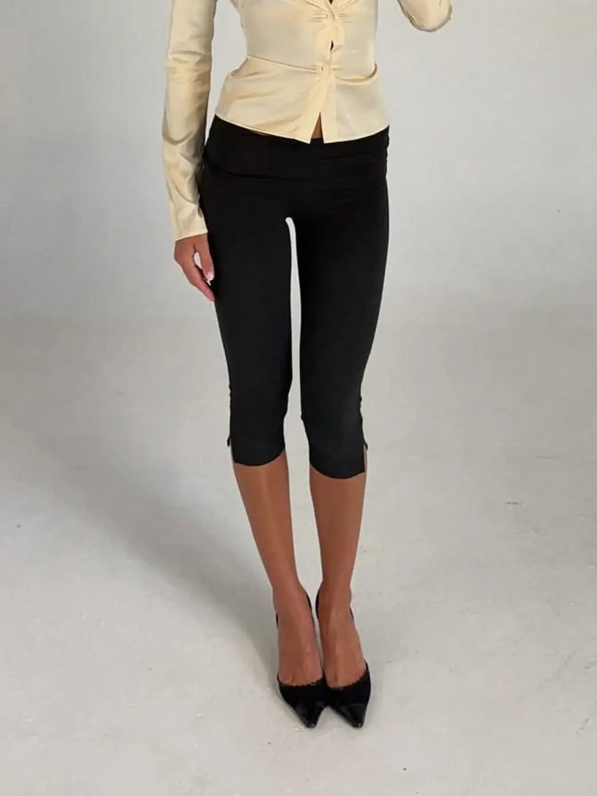Women's Y2K Low-Rise Capri Leggings | Fold-Over Waistband