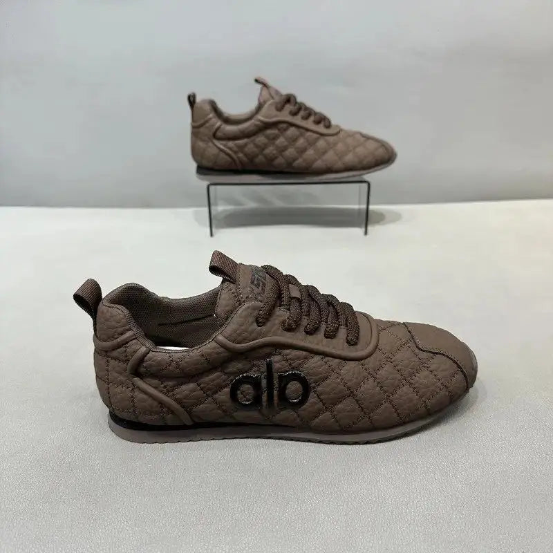 ClaWave Men Quilted Retro Jogger Shoes Lightweight Non Slip Casual Walking Sneakers Trendy Daily Footwear EU39-44