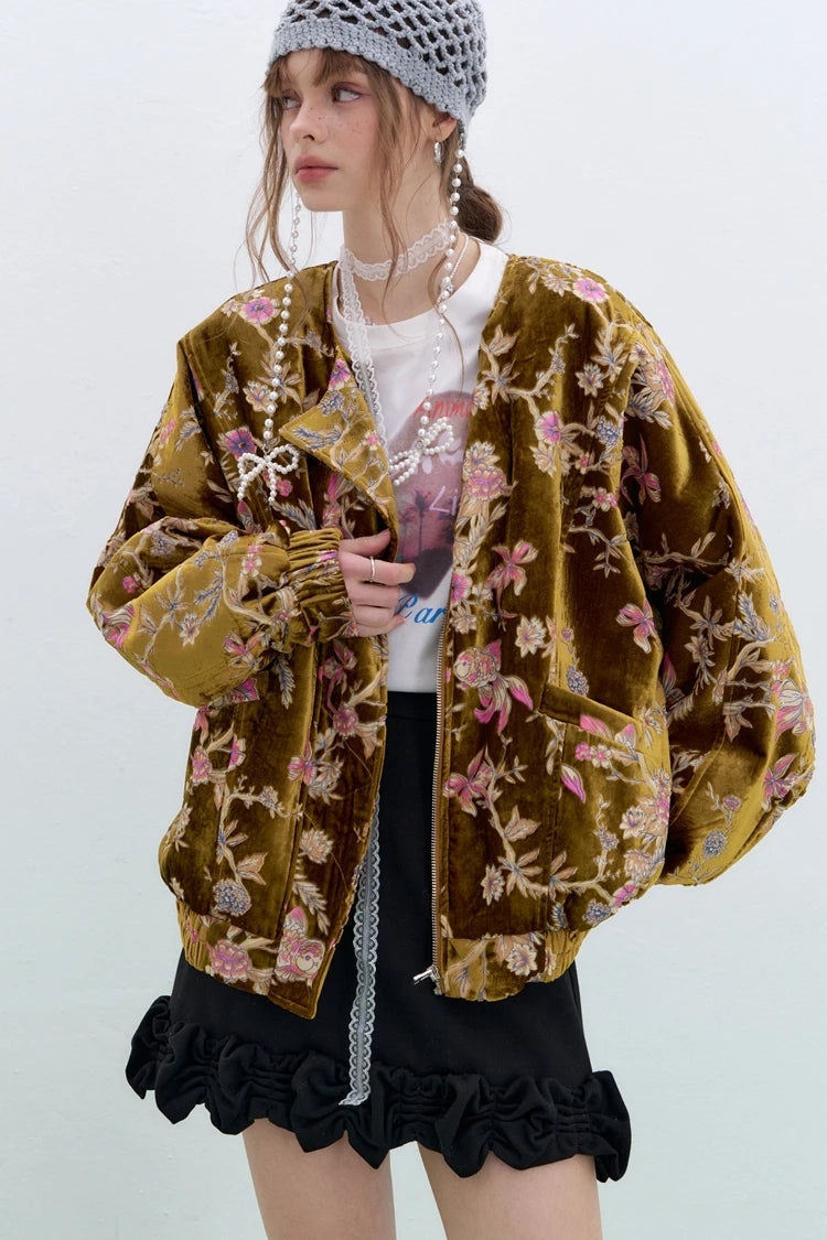 ELFSACK 2025 Gold Velvet Jacket Women's Winter Short Coat, Embroidered Goldfish Chinese Style Vintage Loose Padded Jacket