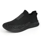2026 Breathable Men Casual Shoes Lightweight Outdoor Male Walking Shoes Anti-slip Men's Sneakers Slip on Flats Vulcanized Shoes