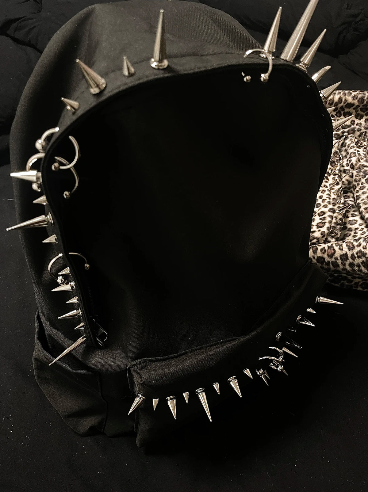 Punk Rivet Leopard Print Backpack Men's Bag Large Capacity Fashion Backpacks for Women