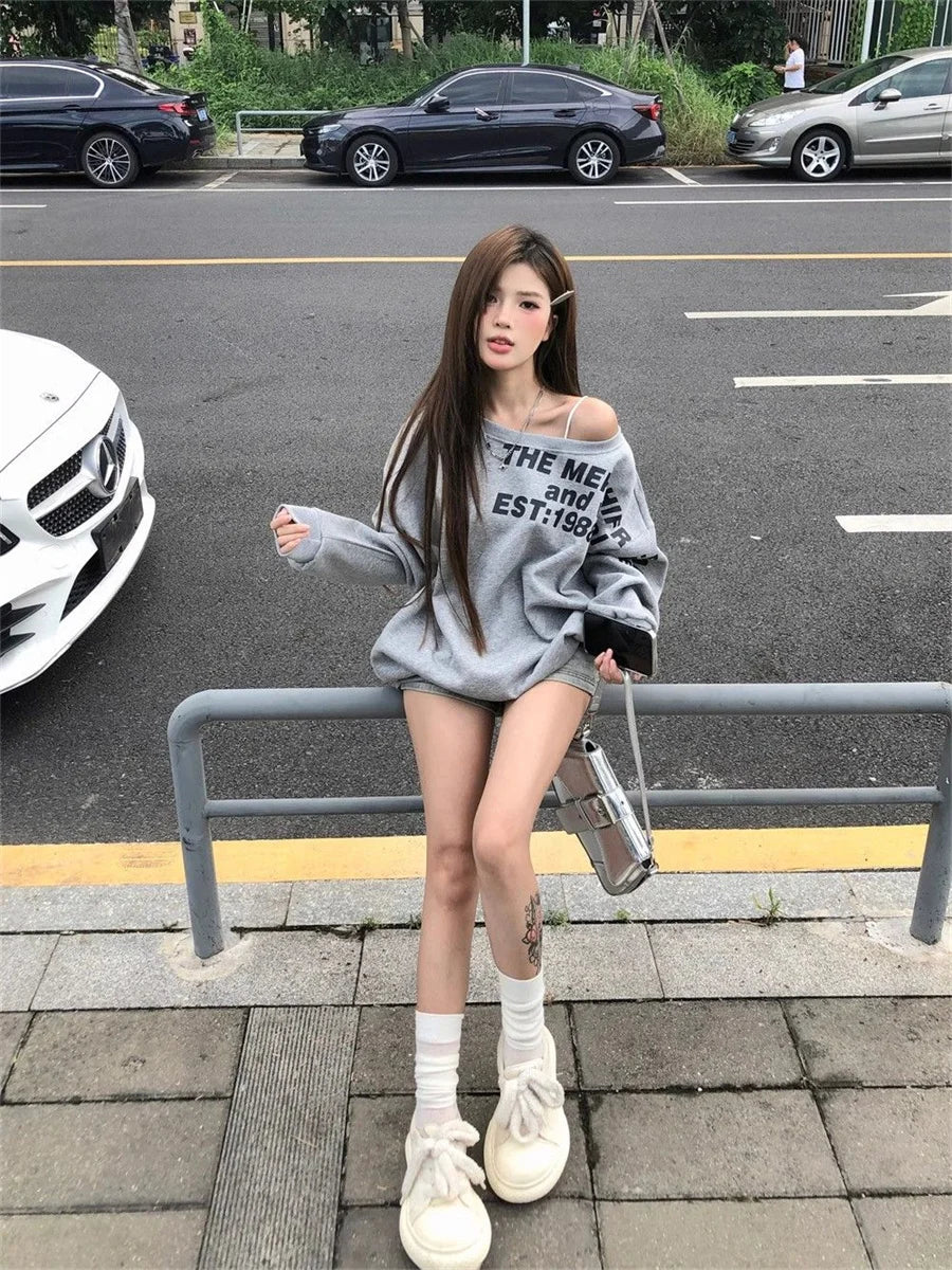 Retro Chic Y2K Oversized Graphic Tee | 2025 Streetwear Collection