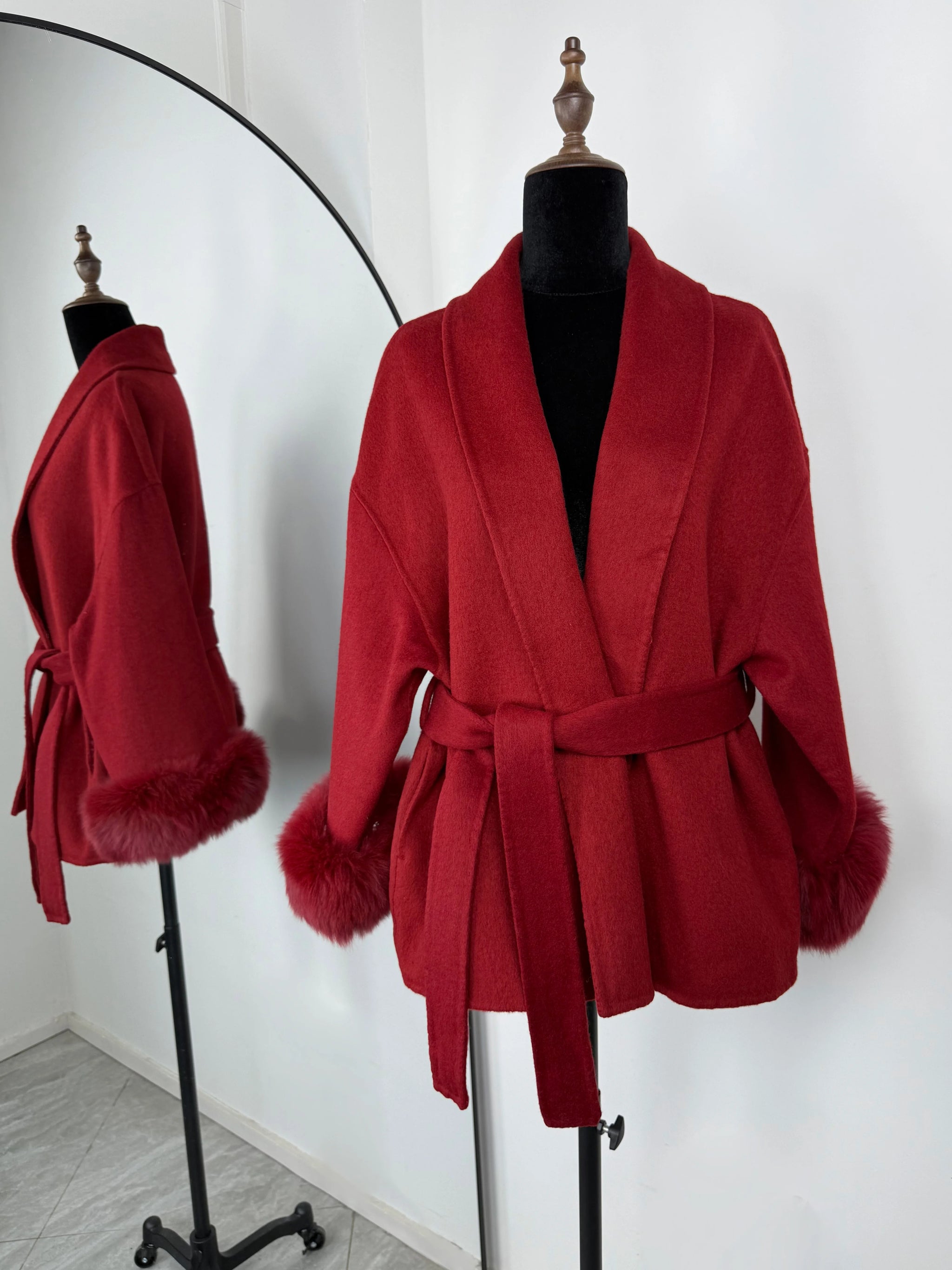 Elegant Fox Fur & Double-Sided Wool Coat