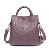 Fashionable and luxurious woven pattern casual versatile black woven pattern daily commuting cowhide women's handbag