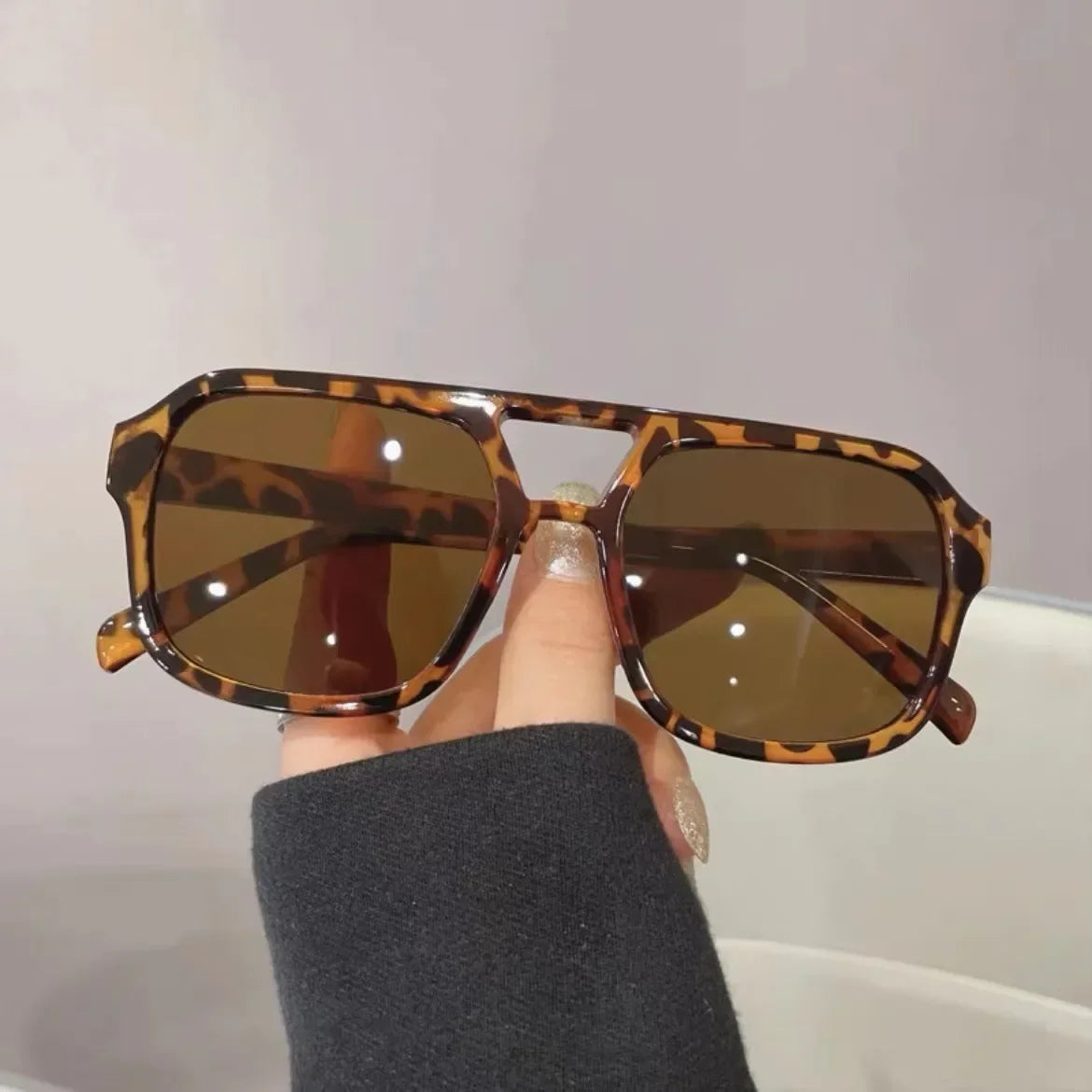 Square Frame Sunglasses – UV400 Protection, Unisex