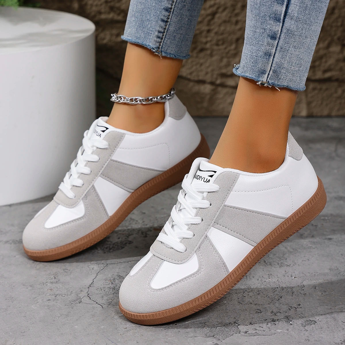 2026 Fashion Leather Women's Casual Sneakers Breathable Woman Vulcanize Sport Walking Running Platform Flats Shoes 644