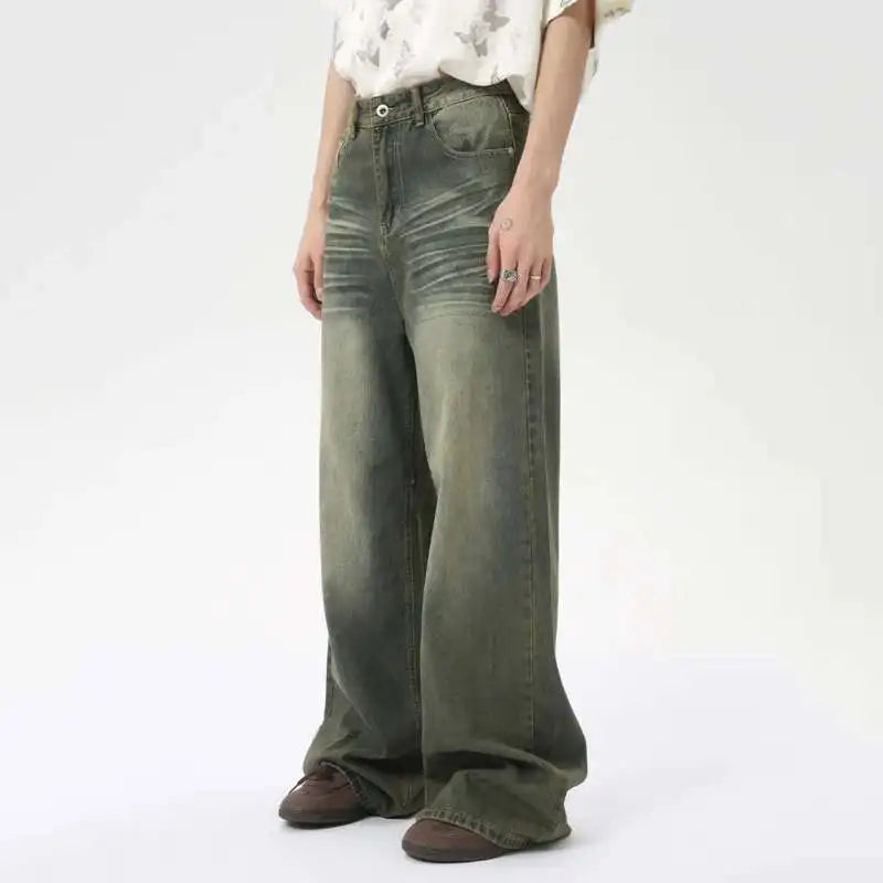Men's Loose Straight-Leg Denim Jeans & Shorts