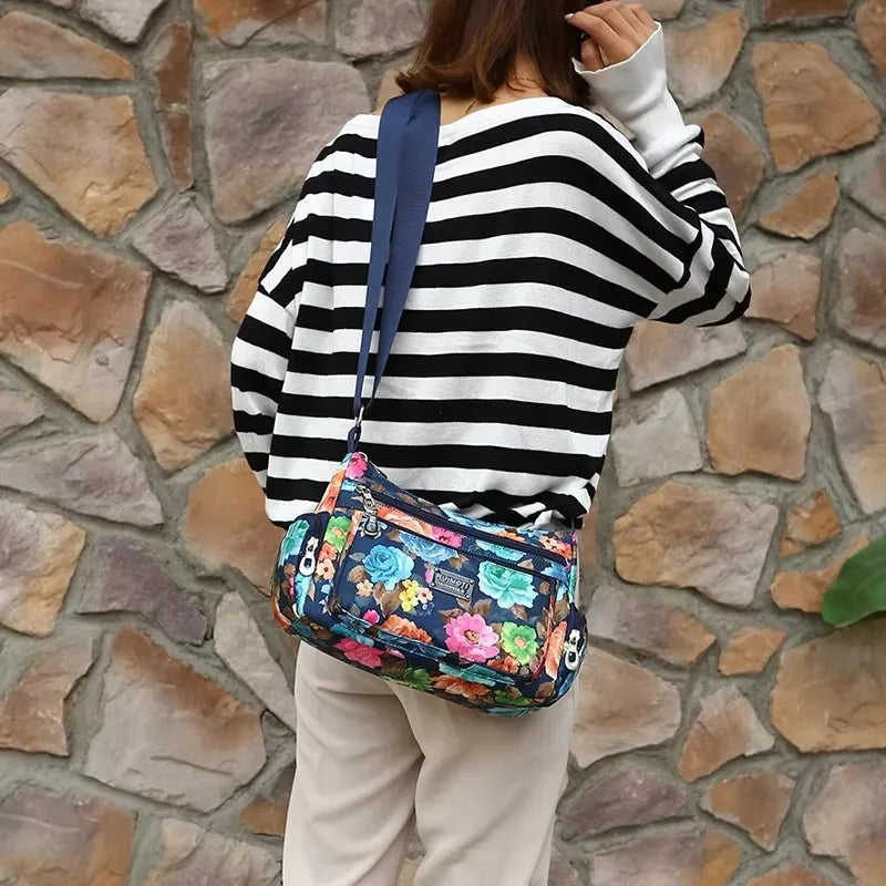 Fashion Floral Pattern Women Messenger Bag High Quality Durable Nylon Shoulder Bag Flower Pattern Multi-pockets Women Handbag