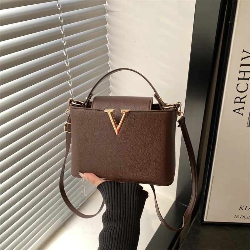 Luxury Women's Tote Bag, Chic V Shaped Stylish Pu Leather Bucket Bag, Top Cover Handbag Women Shoulder Crossbody Bags for Woman