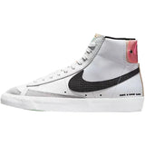 Nike DO2331-101 Women's Lightweight Walking Sneakers