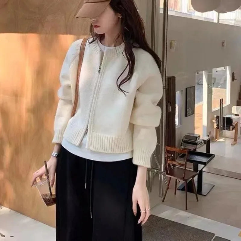 Women's Chic Knit Zip-Up Cardigan | Soft Fall & Winter Jacket