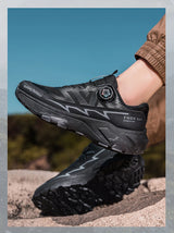 Outdoor Hiking Shoes for Men, Lightweight Travel Hiking Shoes, Breathable Mesh Sneakers, Casual Walking Shoes, Rotating Buckle Design, Non-Slip and Wear-Resistant Trail Shoes, Suitable for Mountaineering and Camping, 2026 New