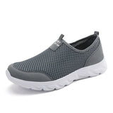 New Running Shoes for Men Breathable Sports Shoes Light Weight Fashion Summer Mesh Breathable Sneakers for Men Plus Size 38-47