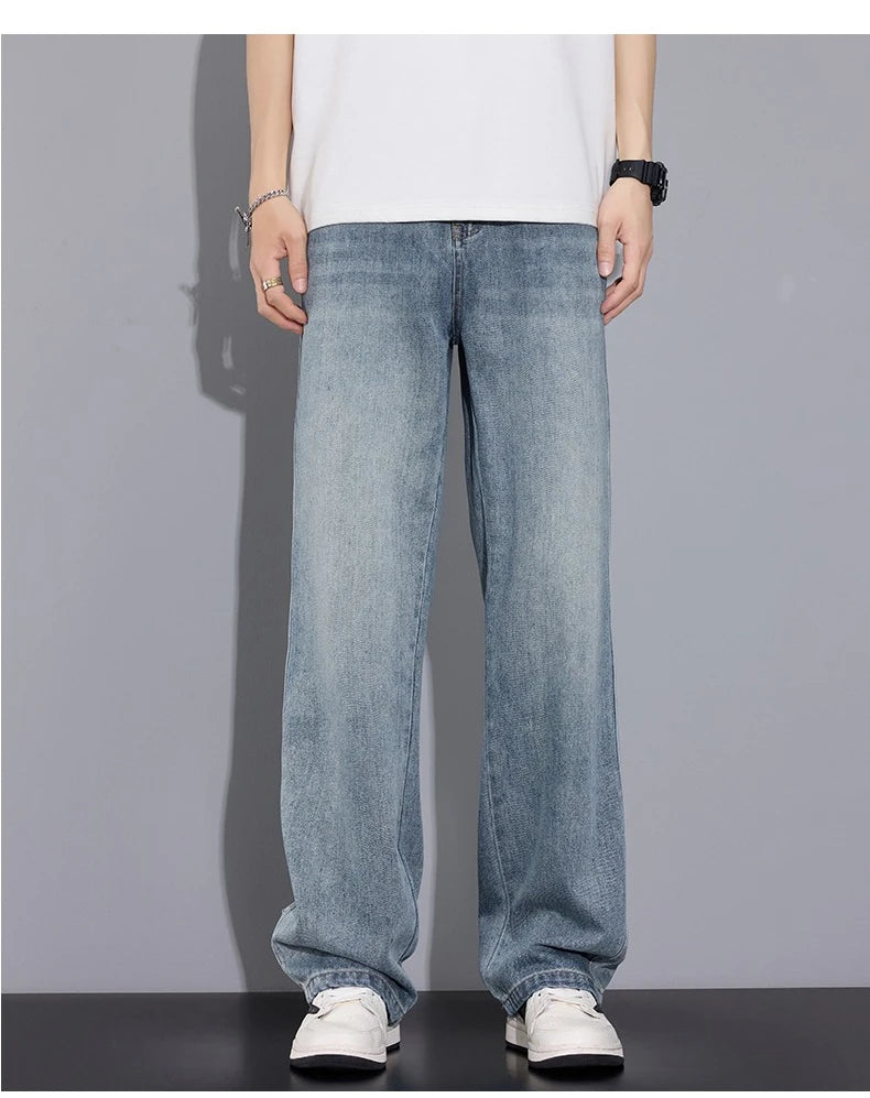 Men's Light Blue Straight-Leg Jeans