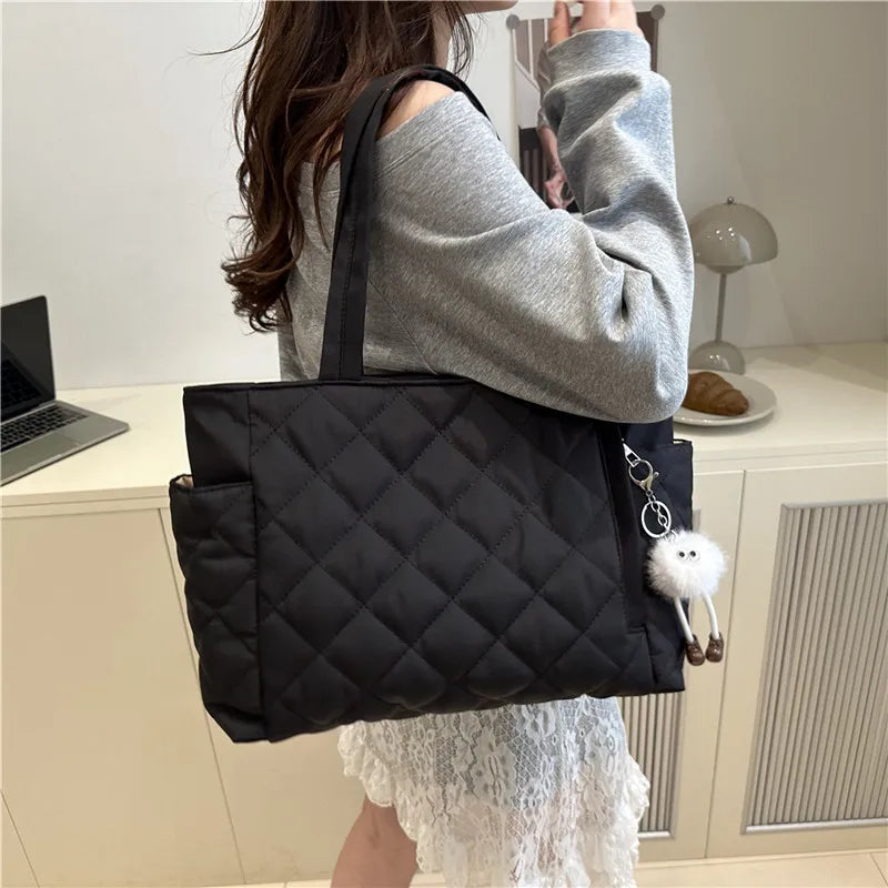 Multi Pocket Women Mailman Bag Diamond Patterned Cotton Clothing Shoulder Bag Large Capacity Tote Bag Casual Nylon Shoulder Bag
