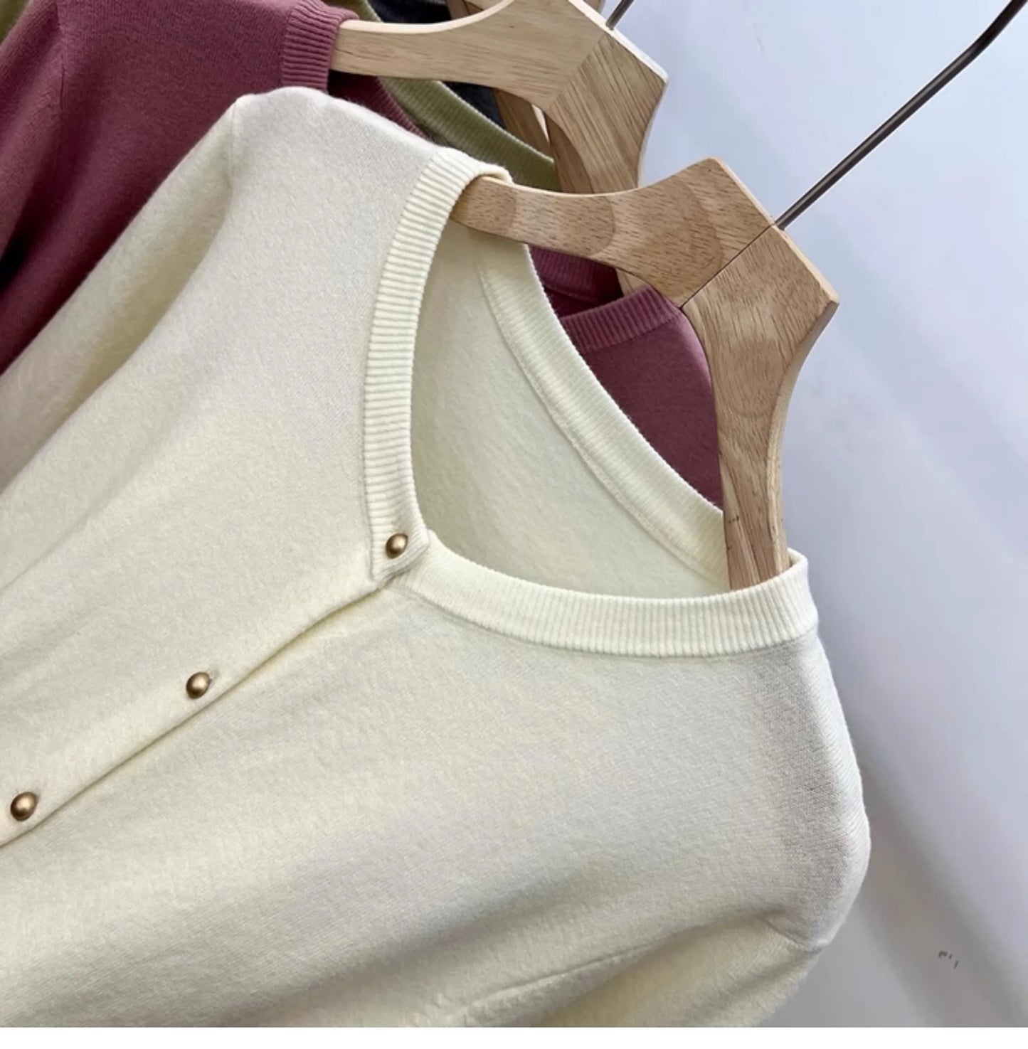 Classic O-Neck Knit Cardigan