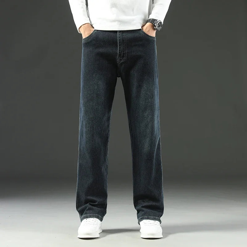 Men’s Relaxed Straight-Leg Stretch Jeans