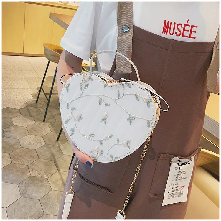 Female Sweet Lace Heart Round Handbags High Quality PU Leather Cross Body Bags for Women Small Fresh Flower Chain Shoulder Bags