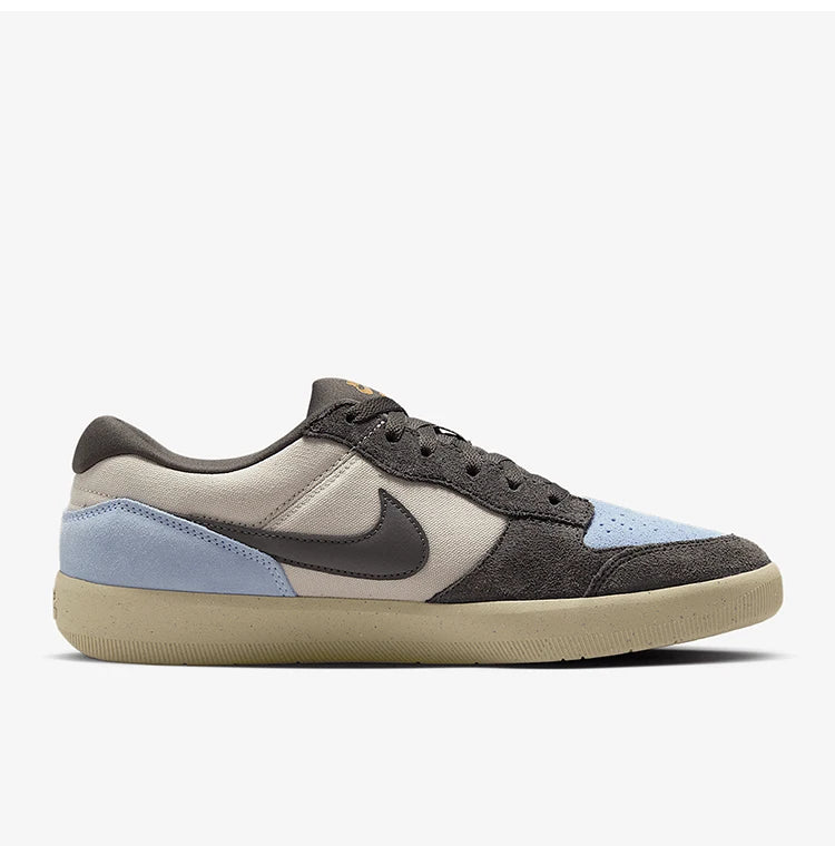 Nike Air Max DN Unisex Low-Top Sneakers – DV5477-102