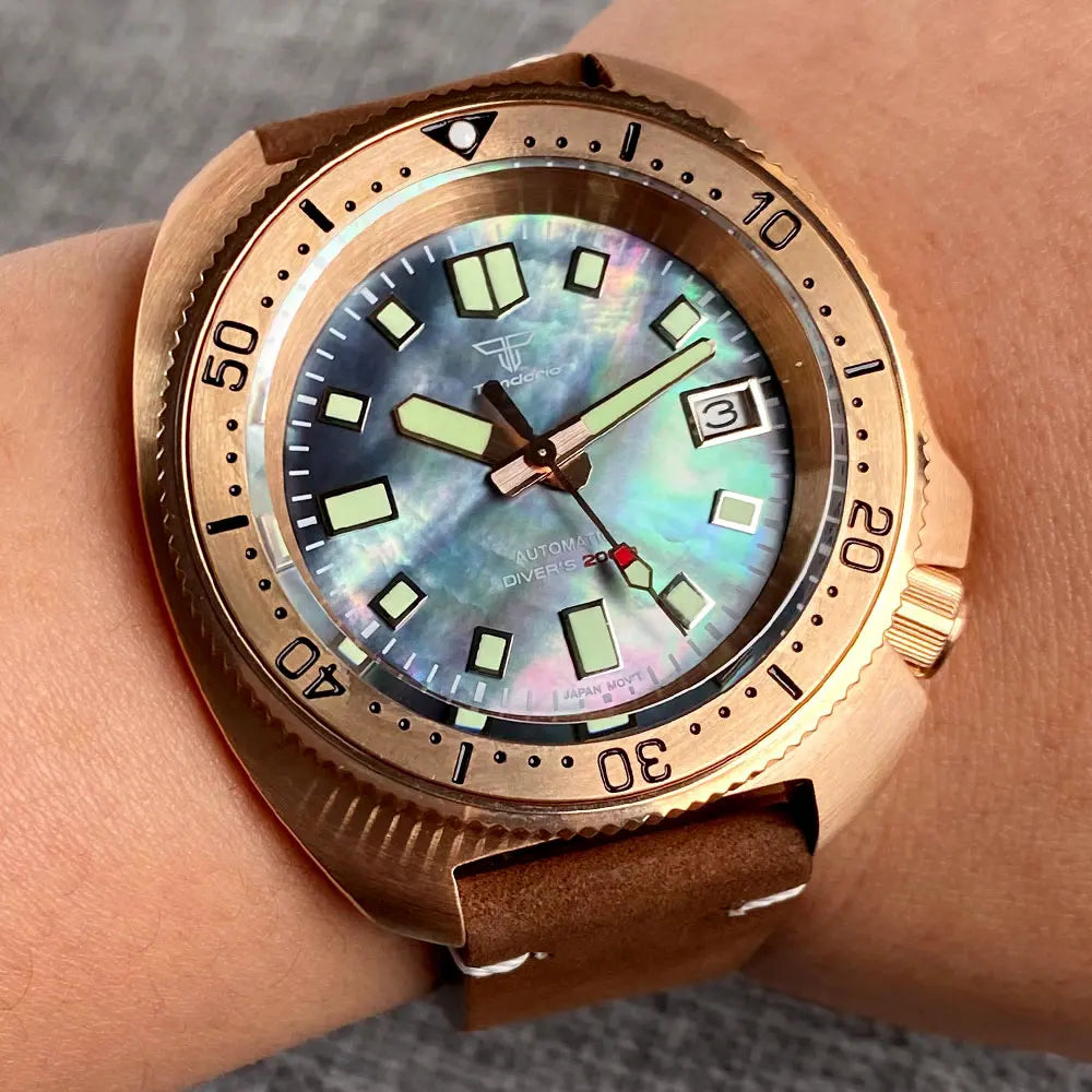 Mother of Pearl Material Green Luminous Dial CuSn8 Solid Bronze Turtle Sapphire Glass Diver Japan NH35 Watch 200m Waterproof