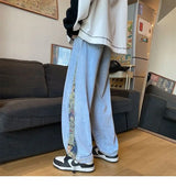 Men’s Bear Embroidered Wide-Leg Jeans