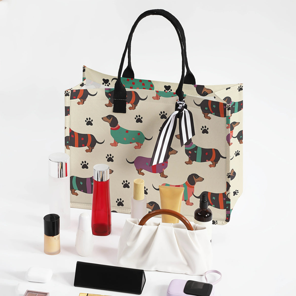 Dachshund & Paw Print Everyday Tote Bag