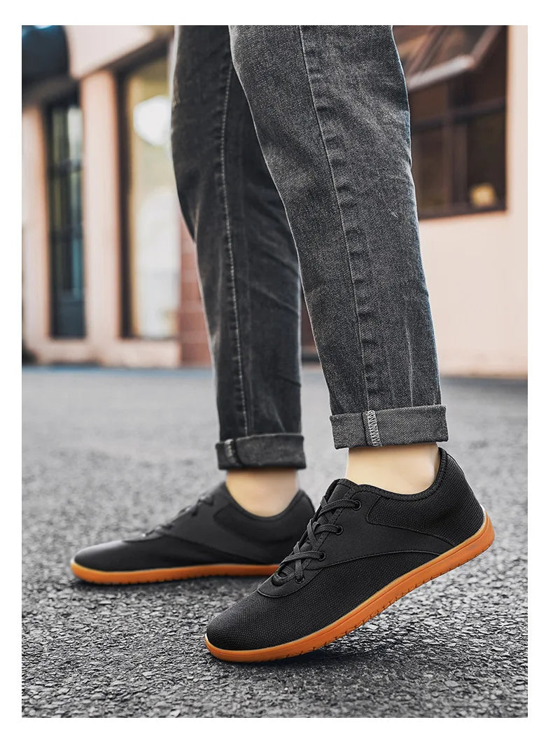 Men's Lightweight Breathable Lace-Up Shoes