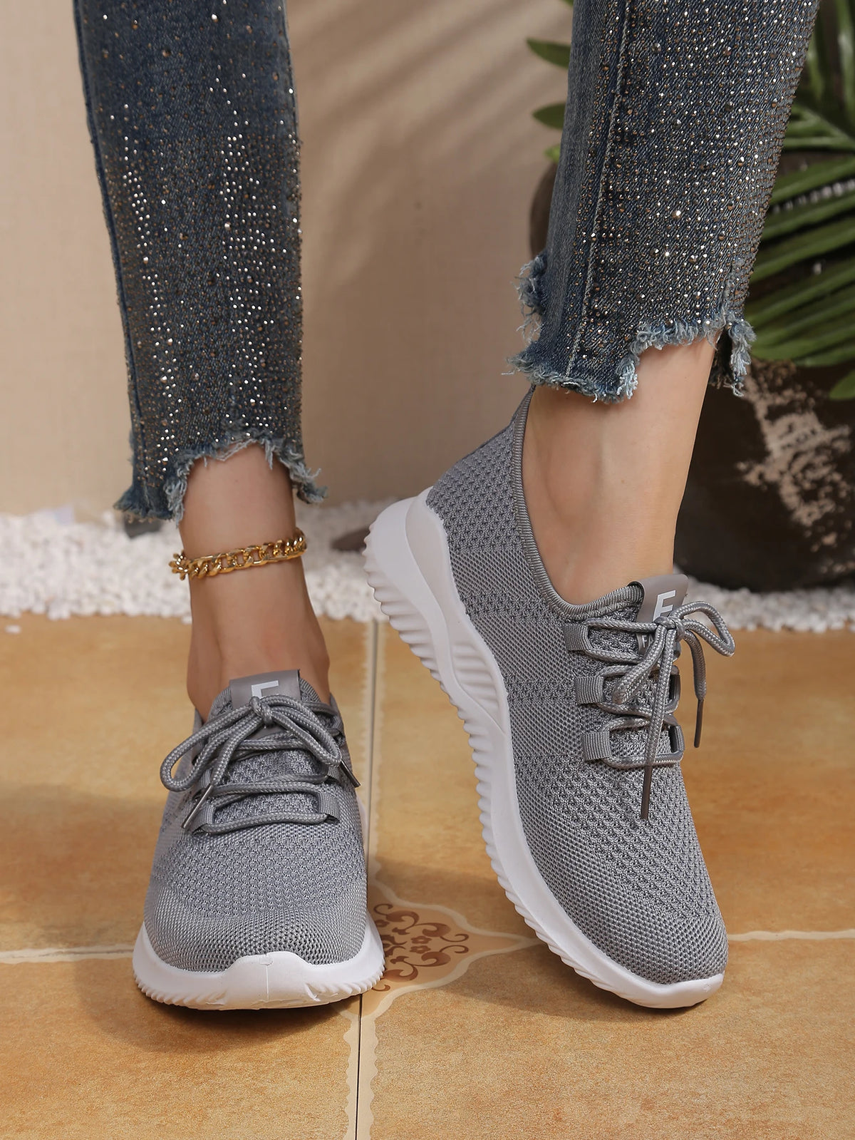 Women's Flying Woven Breathable Mesh Sneakers Soft Sole Lightweight Casual Sports Running Shoes for Daily Wear