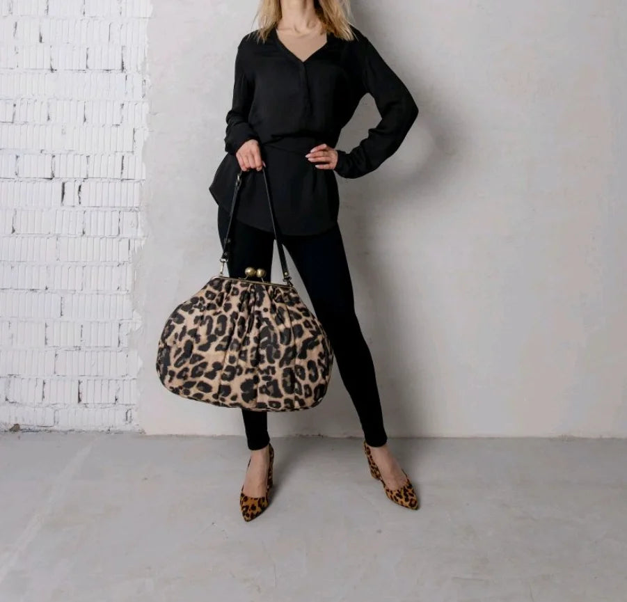 LOST IN VINTAGE Leopard Print Animals Fabric Soft Smooth Owl Bag Balls Bronze Kiss-lock Large Purse Clutch Large 43x40x13cm