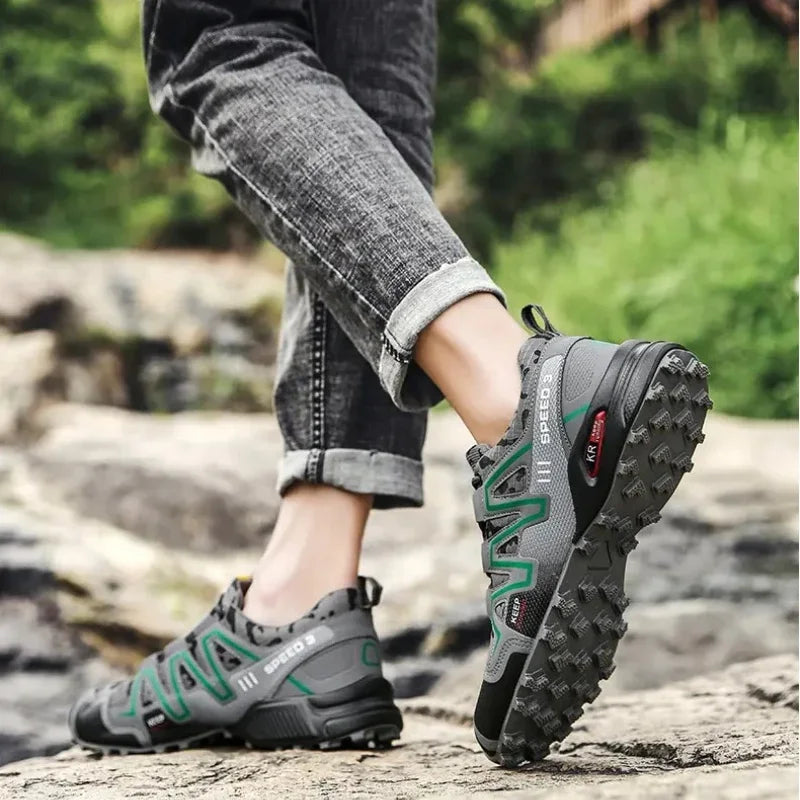 Men’s Lightweight Outdoor Mesh Sports Shoes