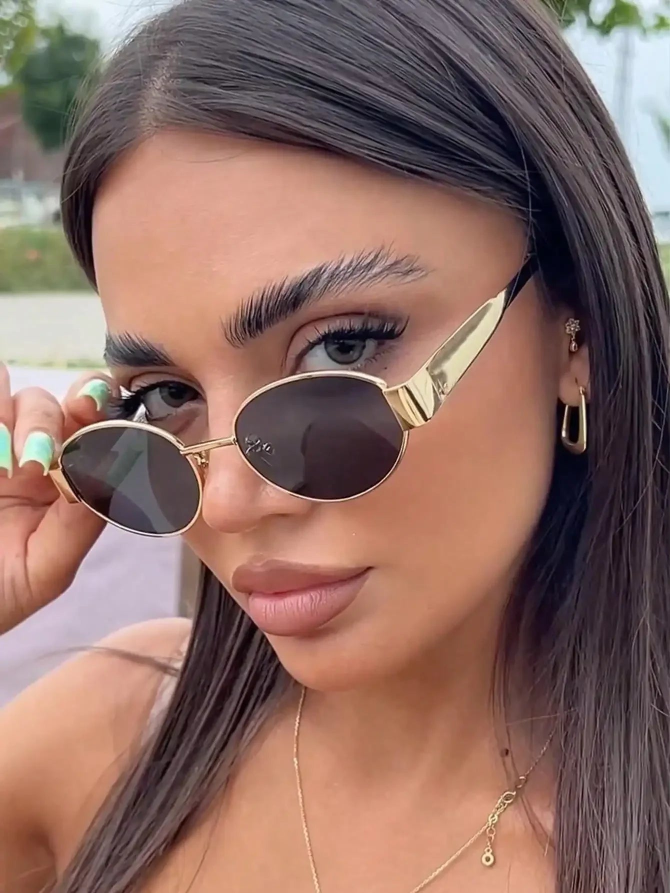 Oval Frame Women's Vintage Sunglasses | UV400 Metal