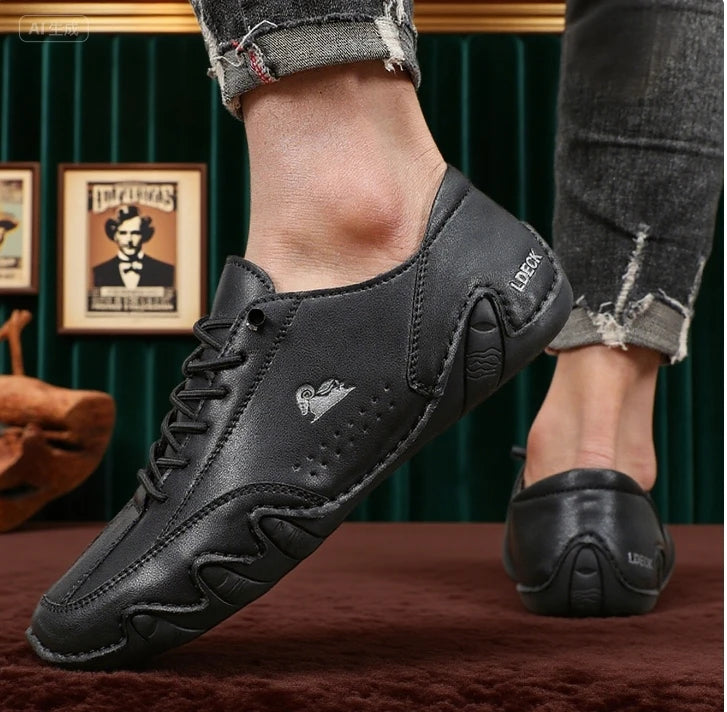 Men’s Lightweight Casual Walking Shoes
