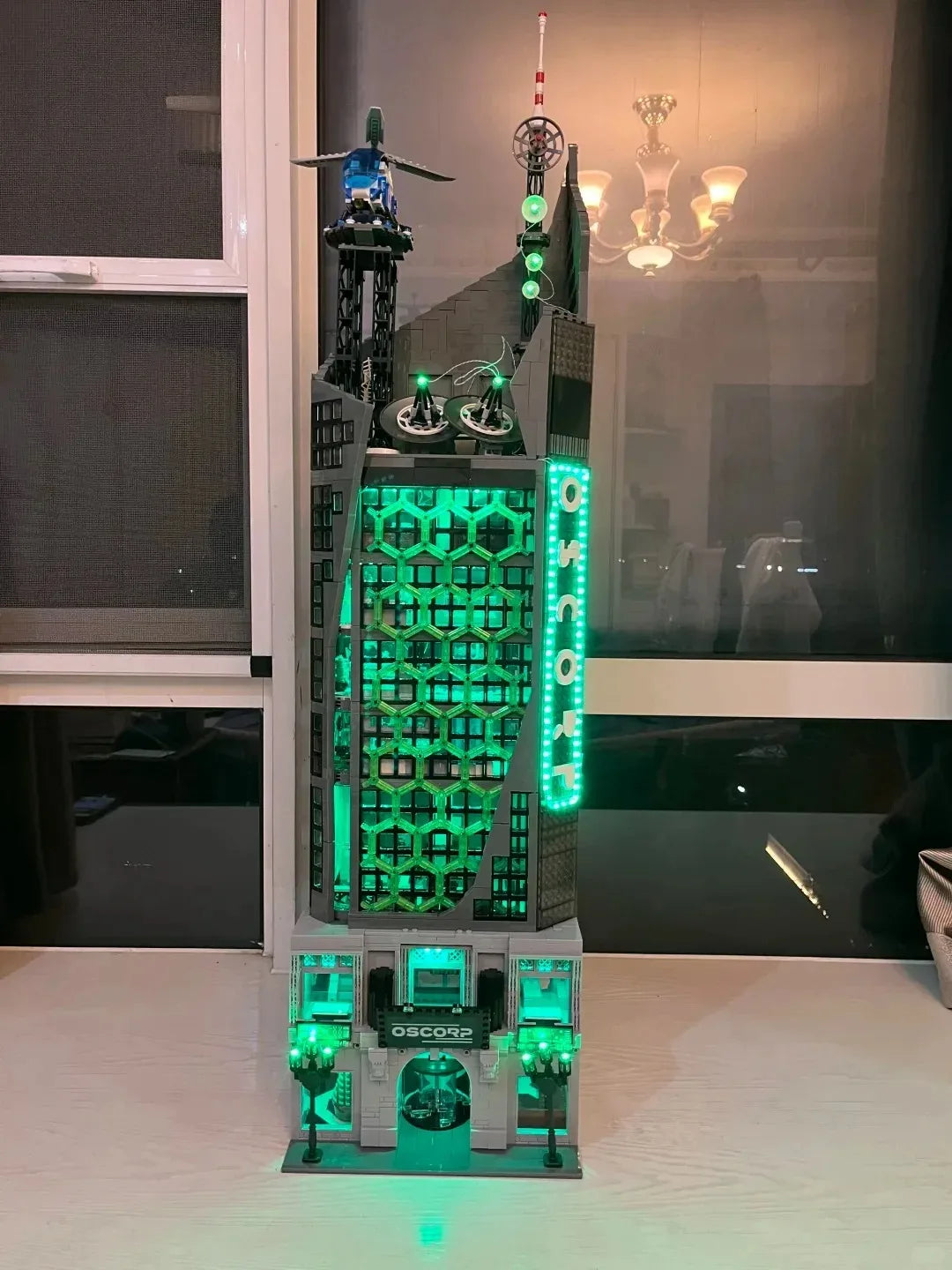6375PCS Spider Oscorp Hero Tower With Light Building Blocks Movie City Classic Architecture Modular Assembly Model Kit DIY Toy G