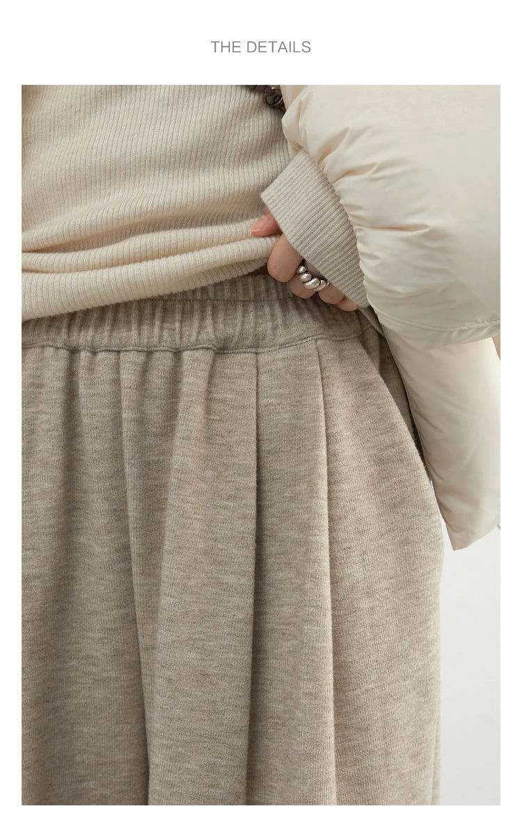 Women's High-Waisted Pleated Wide-Leg Trousers