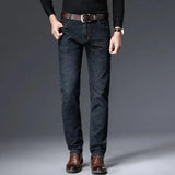 Men’s Classic Straight-Leg Stretch Jeans