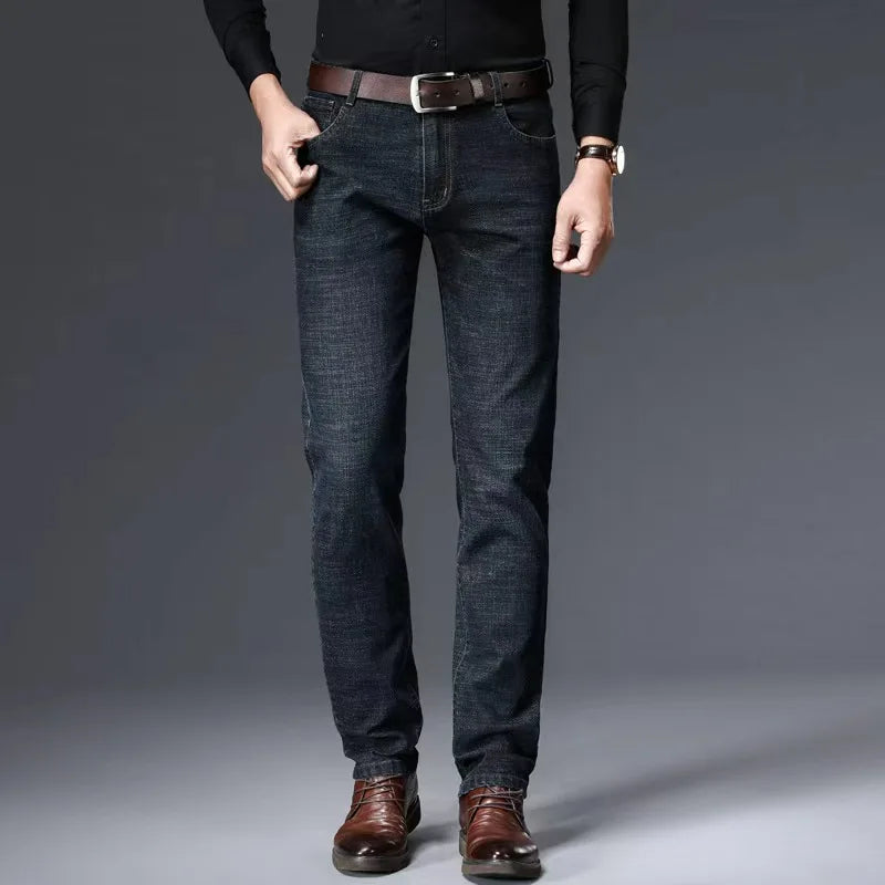 Men’s Classic Straight-Leg Stretch Jeans