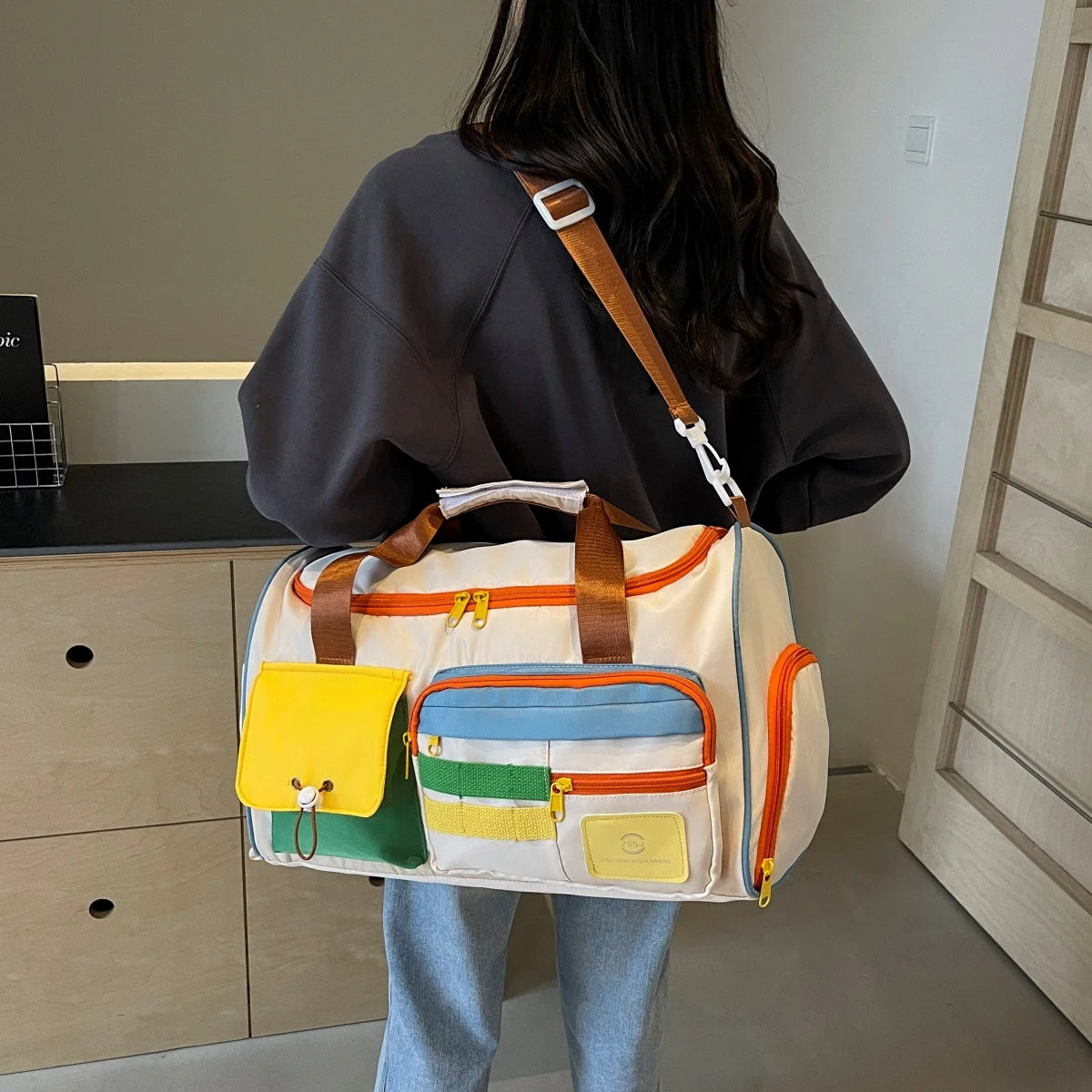 Travel BagDuffel Bag Cosmetics Bag Professional Fitness Bag Yoga Swimming Training Backpack Suitable for Men and Women