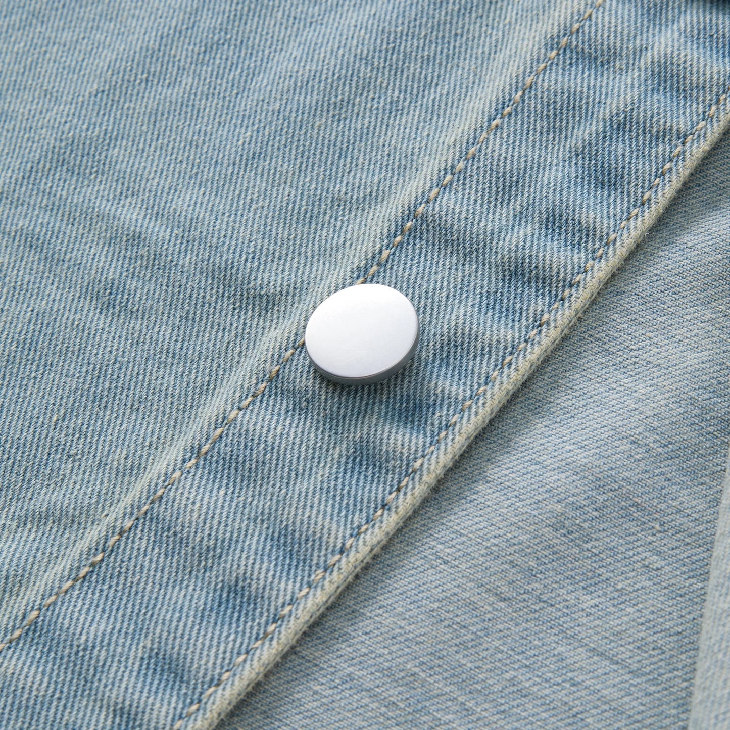 Men's Casual Denim Shirt Jacket Classic Button Up Workwear Style Jean Coat for Spring Fall