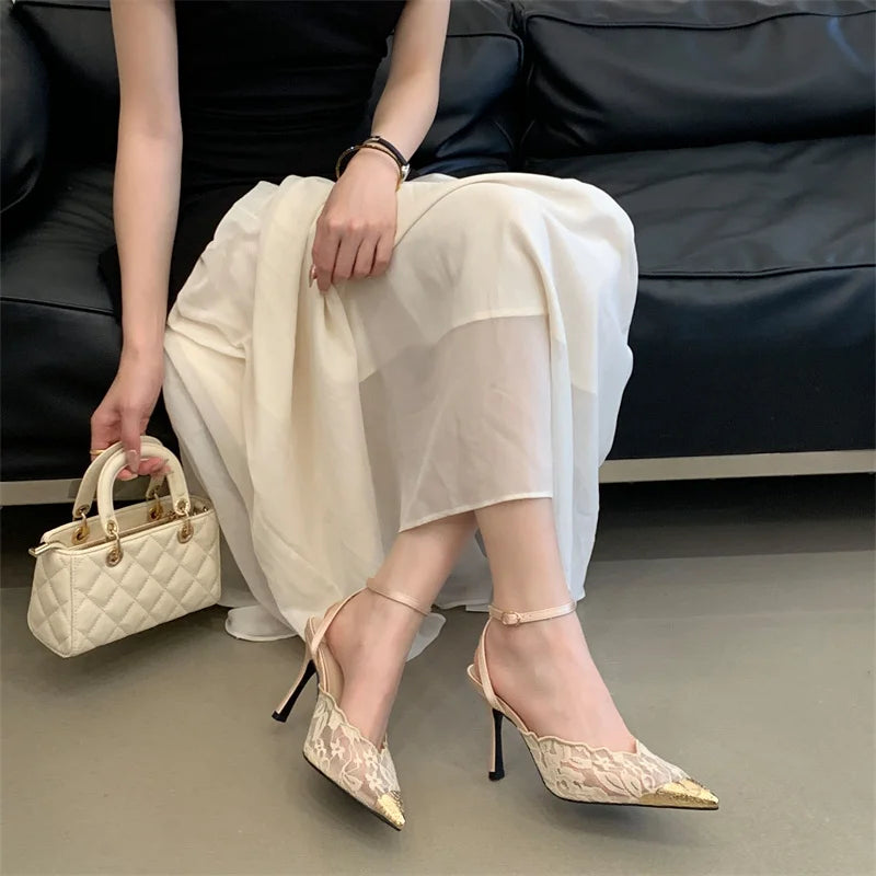 Aneikeh Pointed Toe Slingback Pumps – Floral Lace Heels
