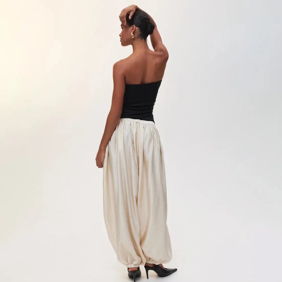 Women's Satin Lantern Pants with Pleated Detail