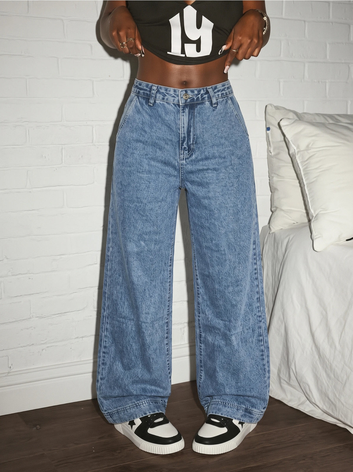 Women's High Waist Wide Leg Heart Pocket Jeans
