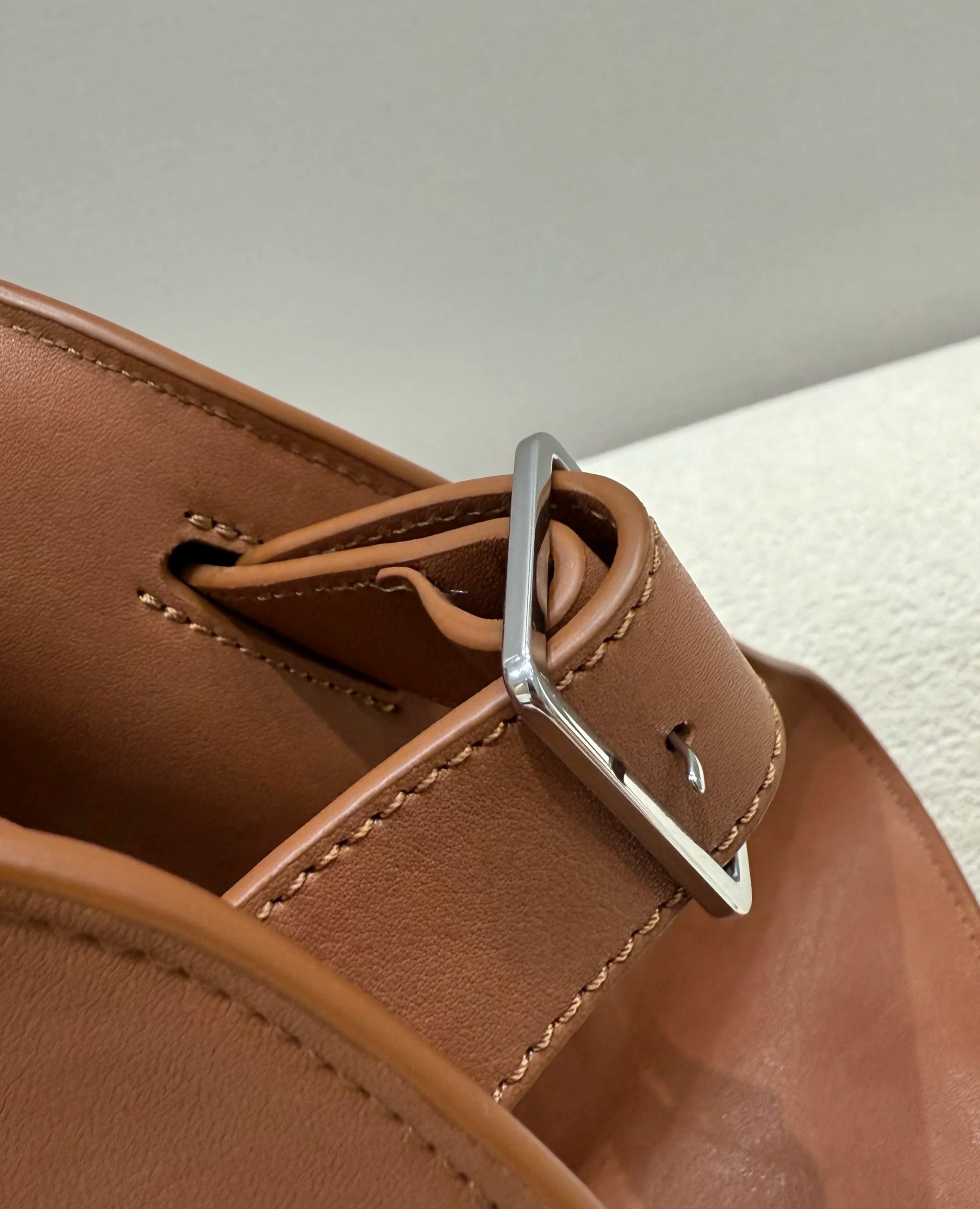 UXST Genuine Saddle Leather Tote Bag – All-Steel Hardware