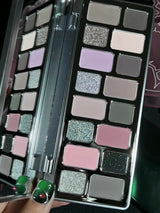 Qianyan 16-Color Eyeshadow Palette – Glitter, Matte & Shimmer