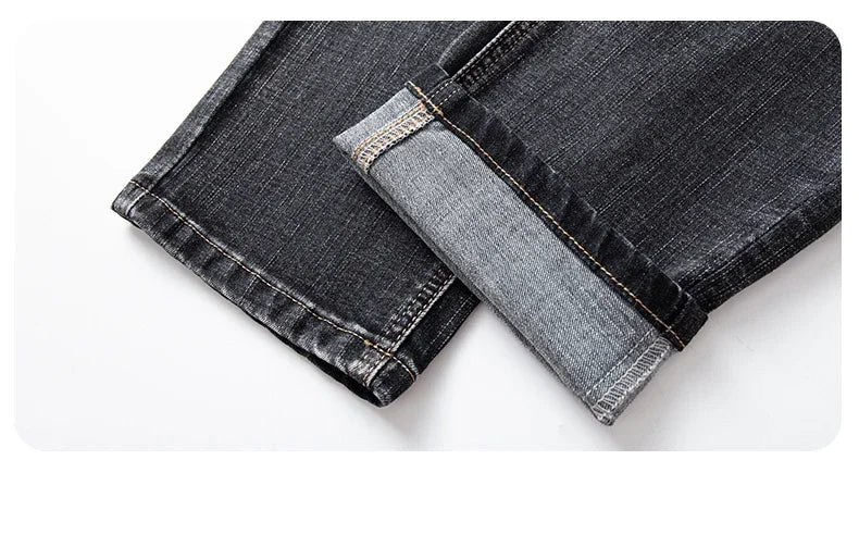 Men’s Classic Straight-Leg Stretch Jeans