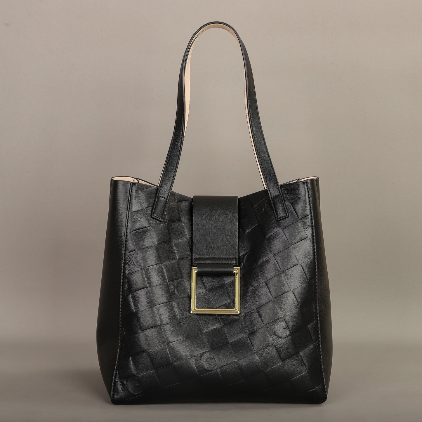Elegant Leather Bucket Bag