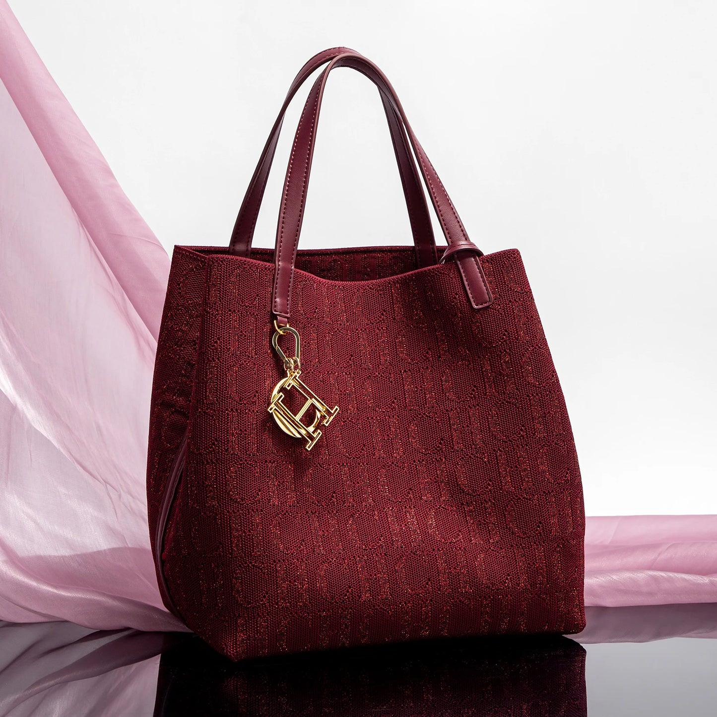 Trendy Solid-Color Women's Bucket Bag - Large Capacity Letter Print Design with Detachable Strap  Inner Card Pockets